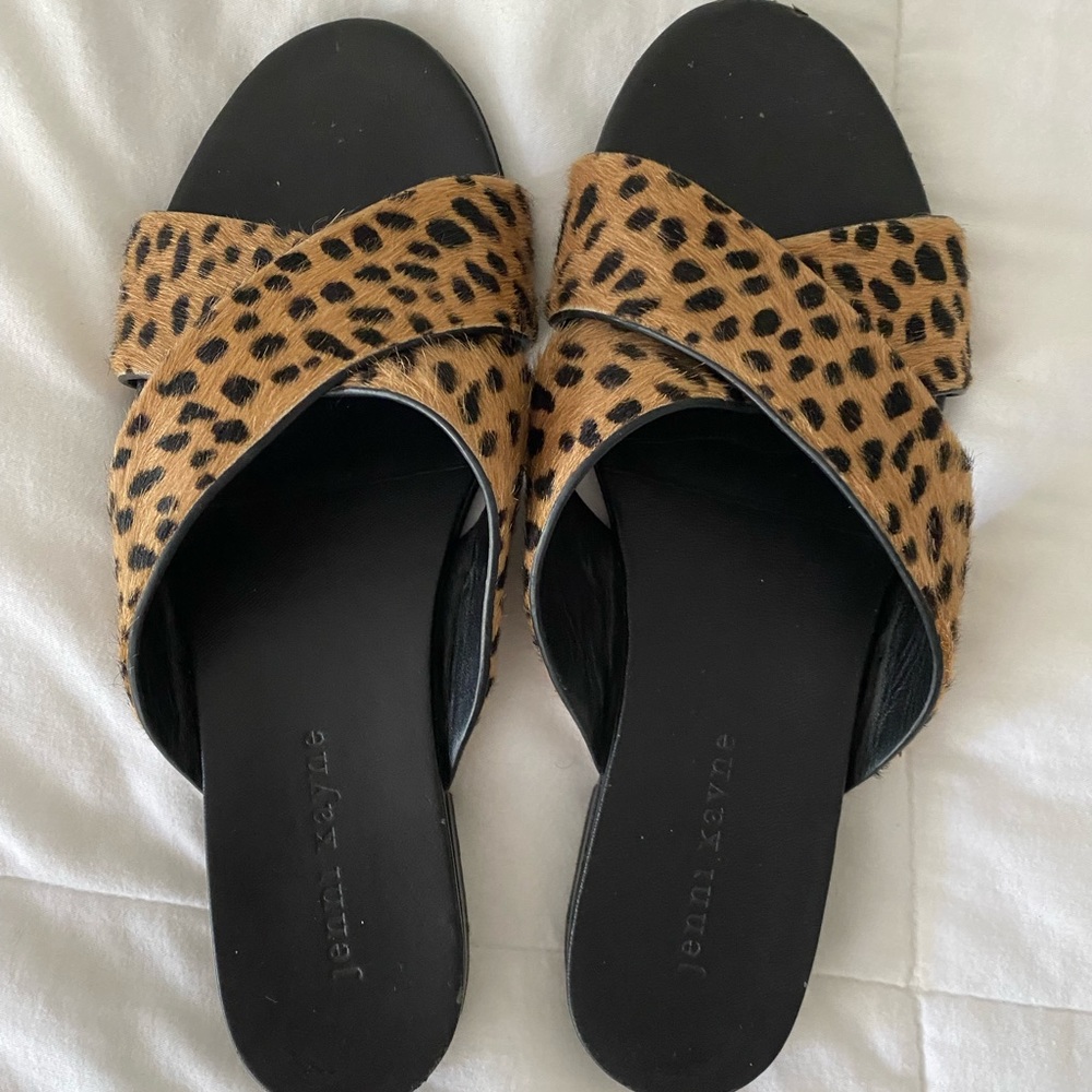 Jenni Kayne pony hair crossover sandal. Size 38